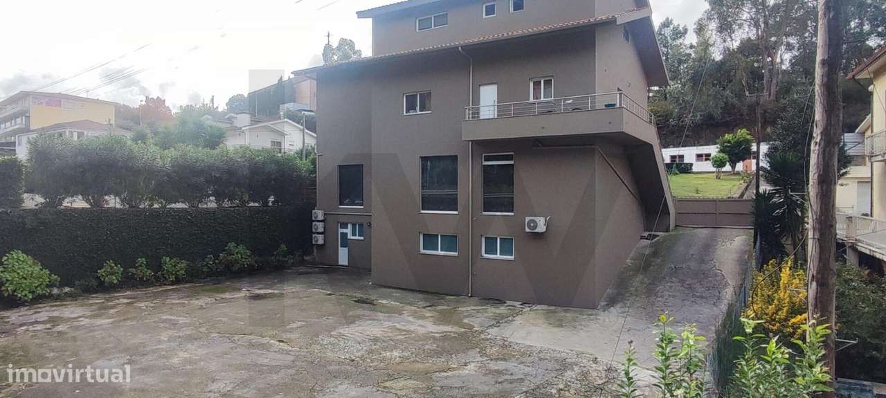 Prédio Misto com 4 frações-15