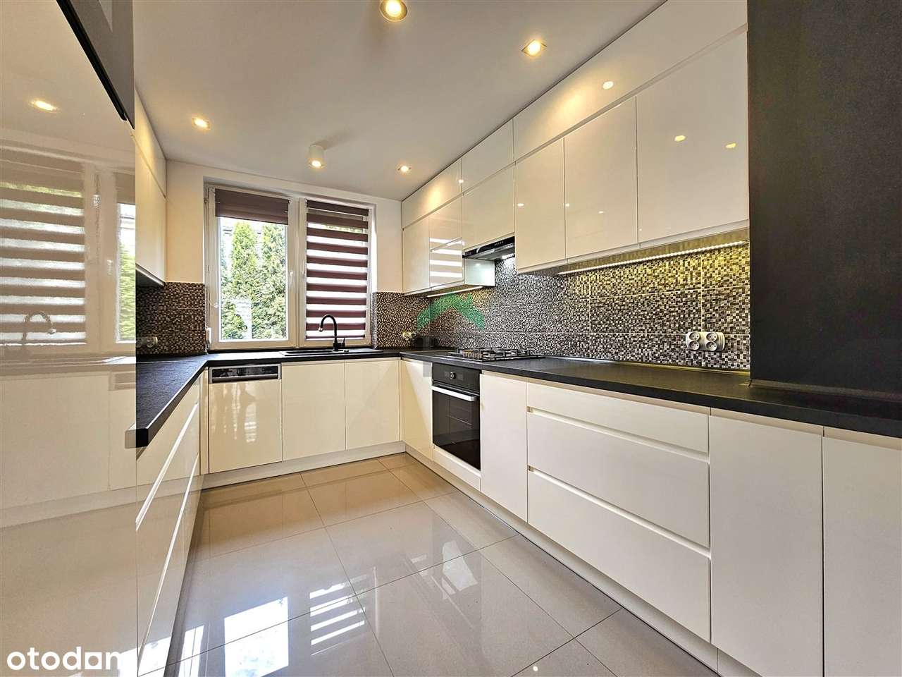 Szeregówka z garażem - Pełny obrazek: 5/20