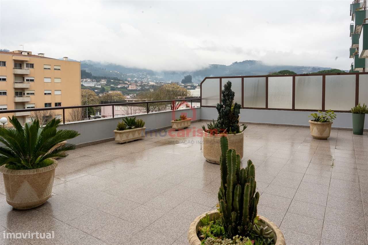 Apartamento T3 no centro de Vila das Aves, Santo Tirso-5