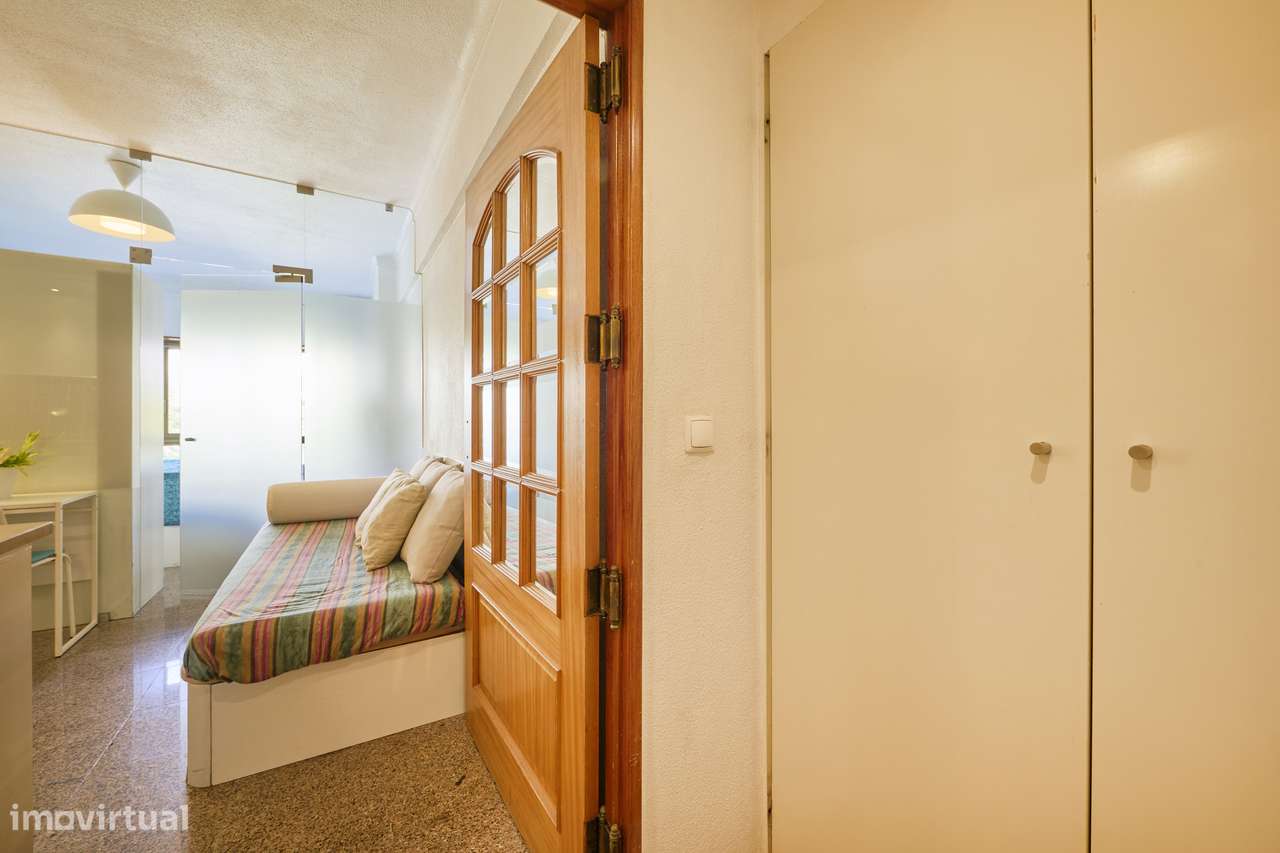 T1+ 1  LOFT c/  quarto casal +sala c/ Sofá cama em Zona Nobre - Grande imagem: 4/24