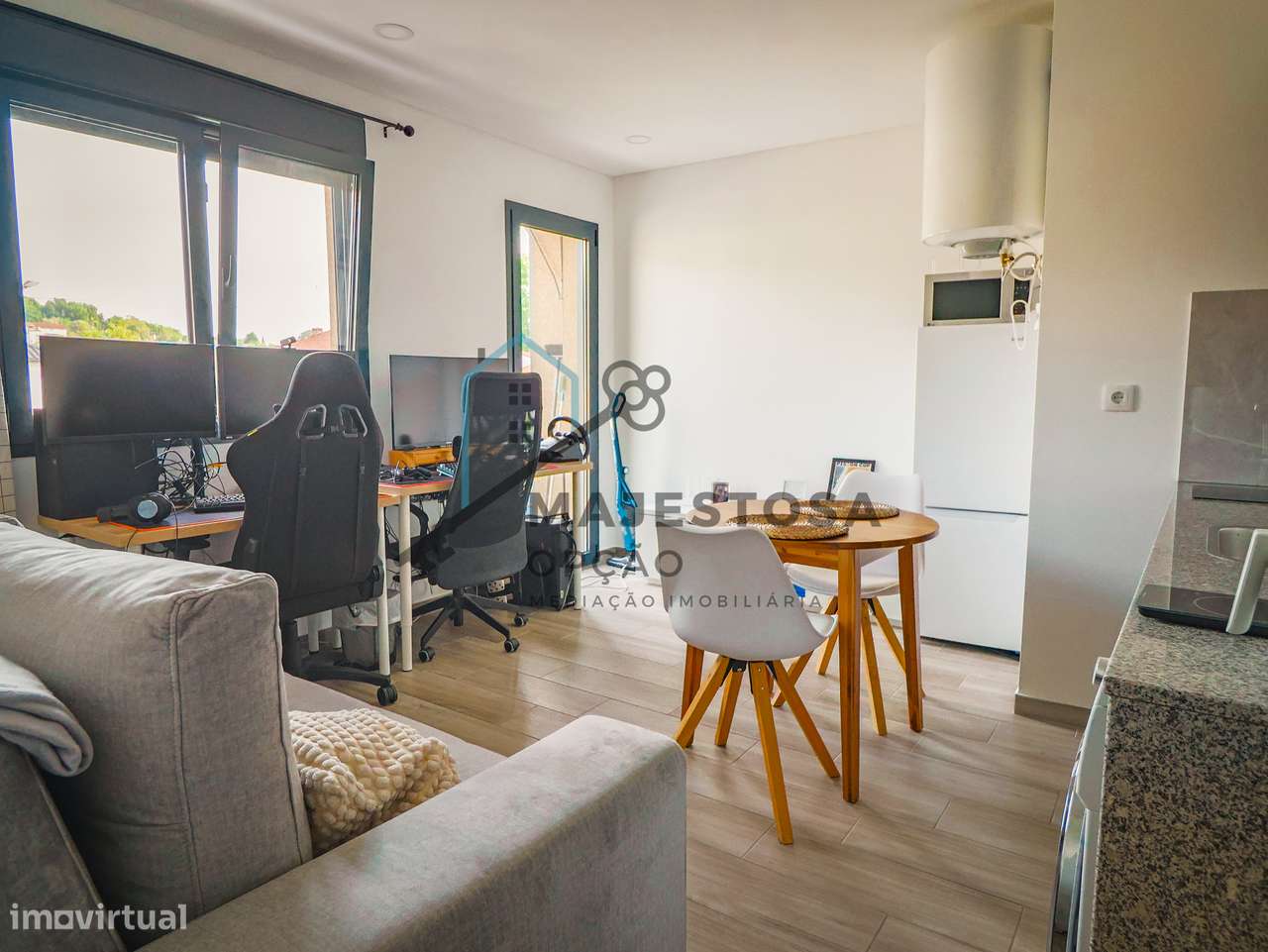 Moradia com 4 Apartamentos T1 — Gualtar, Braga-32
