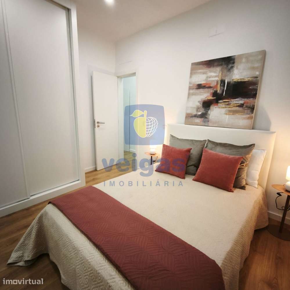 Apartamento renovado com 3 quartos em Benfica Lisboa-14