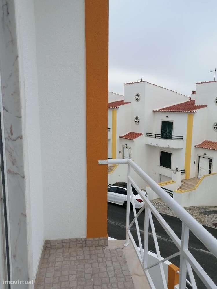 Moradia T3+1 Ericeira, Vista Mar, Remodelada, Como Nova, A Estrear.-38