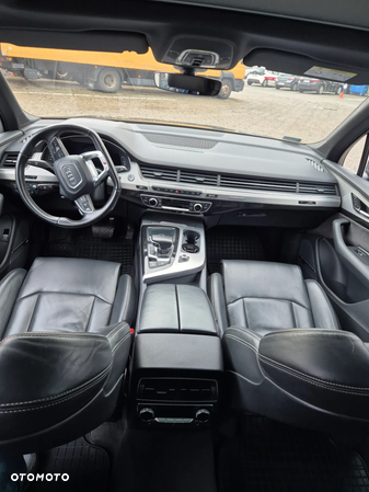 Audi Q7 3.0 TDI Quattro Tiptronic - 23