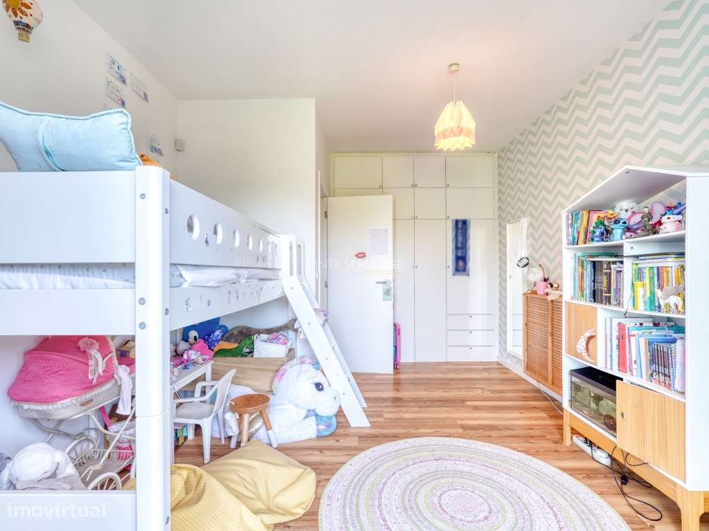 Moradia T5 Remodelada com Painéis Fotovoltaicos - Monte Santos, Sintra-24