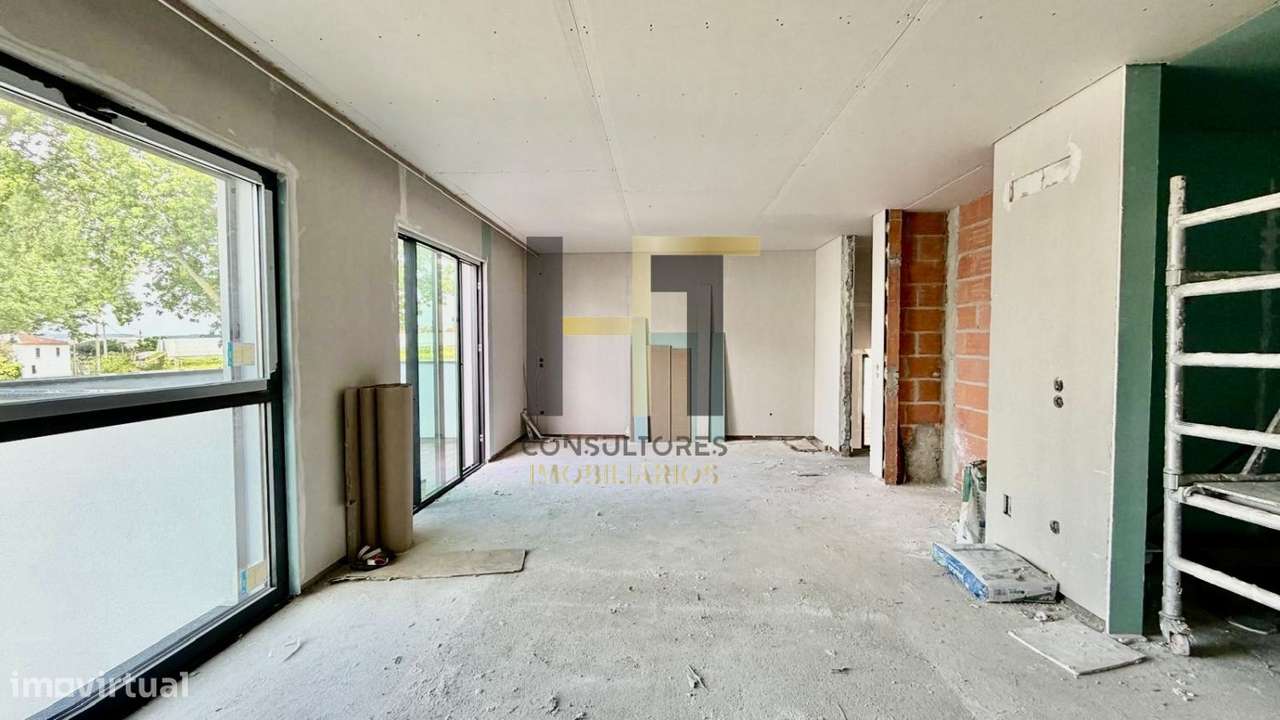 Moradia T3 | Suíte | Logradouro exterior | Varandas | Folgosa – Mai-33