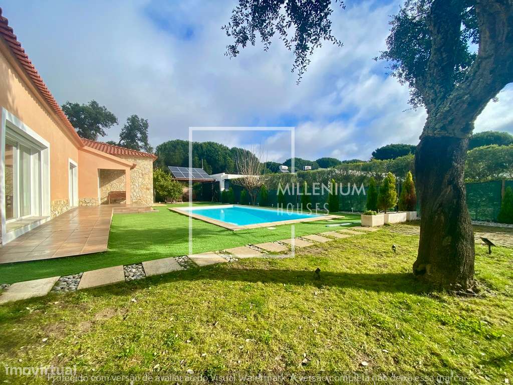 Moradia Térrea V4 com Piscina | Vila Nova de Santo Estêvão-6