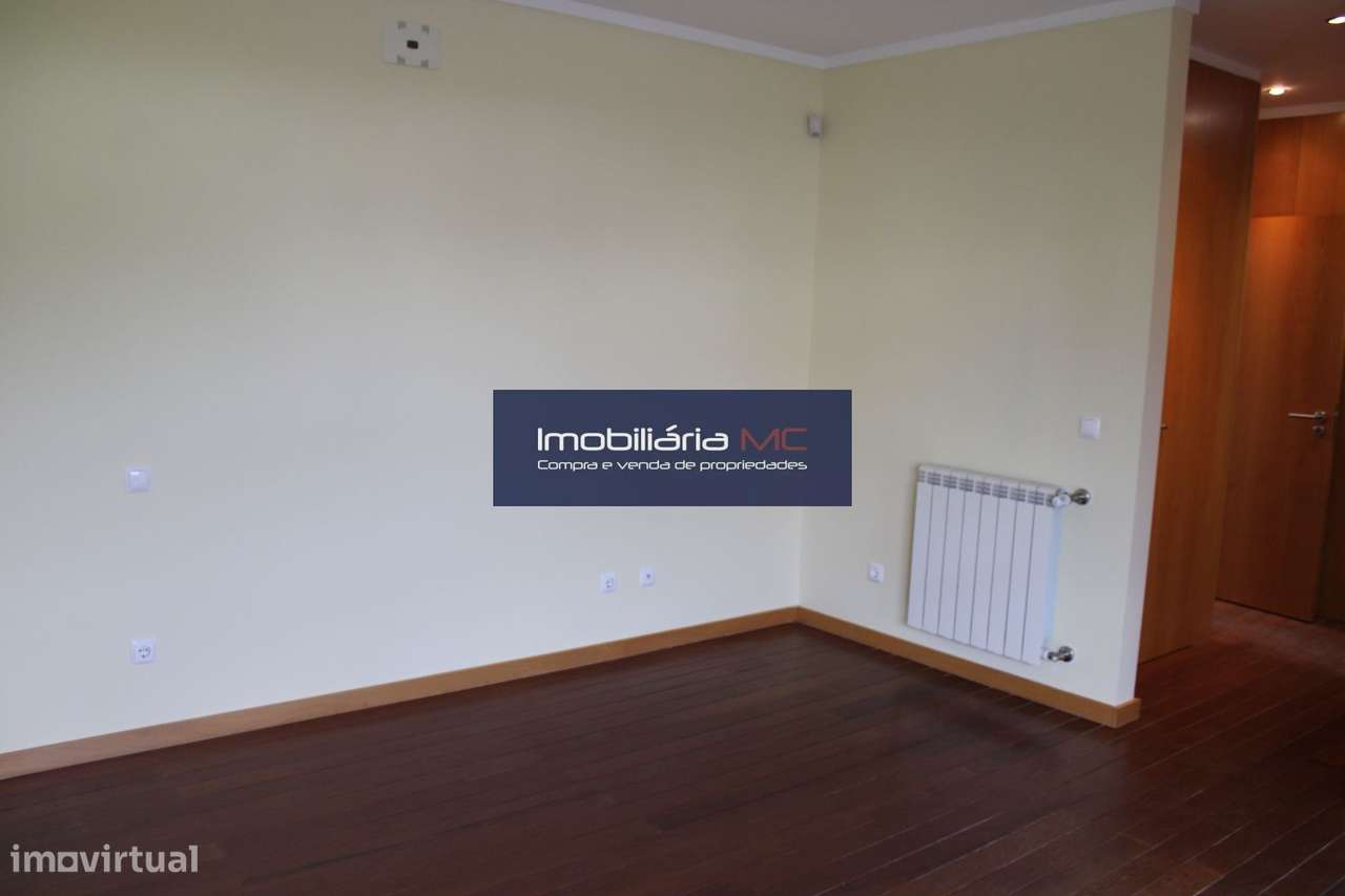 Moradia T3 em Perosinho-22