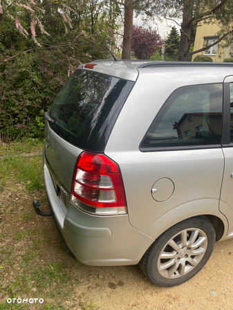 Opel Zafira 1.7 CDTI - 21