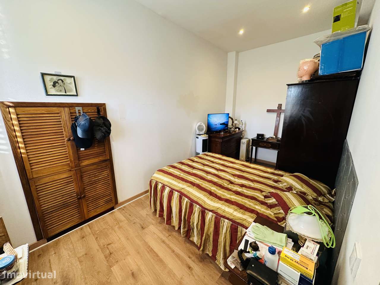 Moradia T3+T2 Bifamiliar para habitação própria ou investimento-6