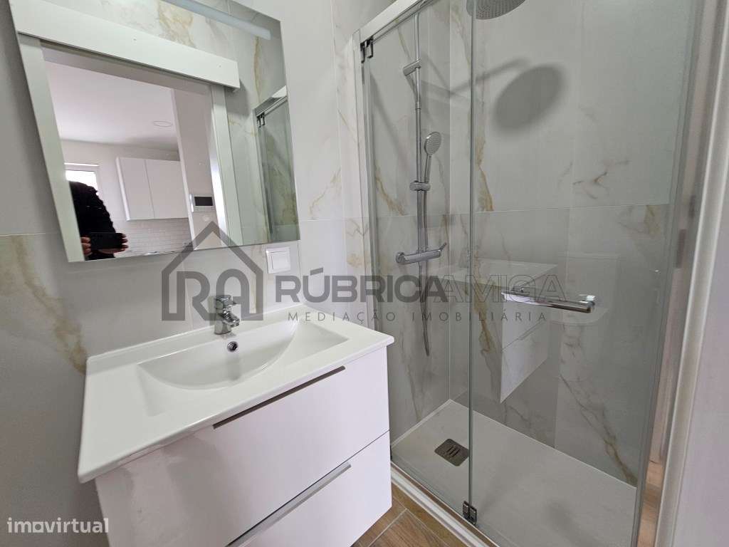 Moradia recuperada com garagem em Loulé-10