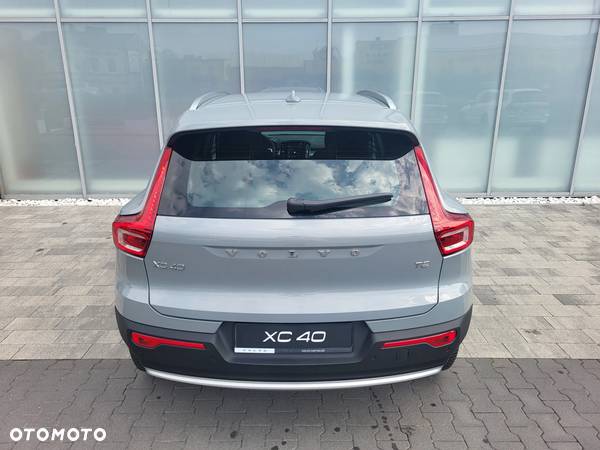 Volvo XC 40 B3 Essential - 9