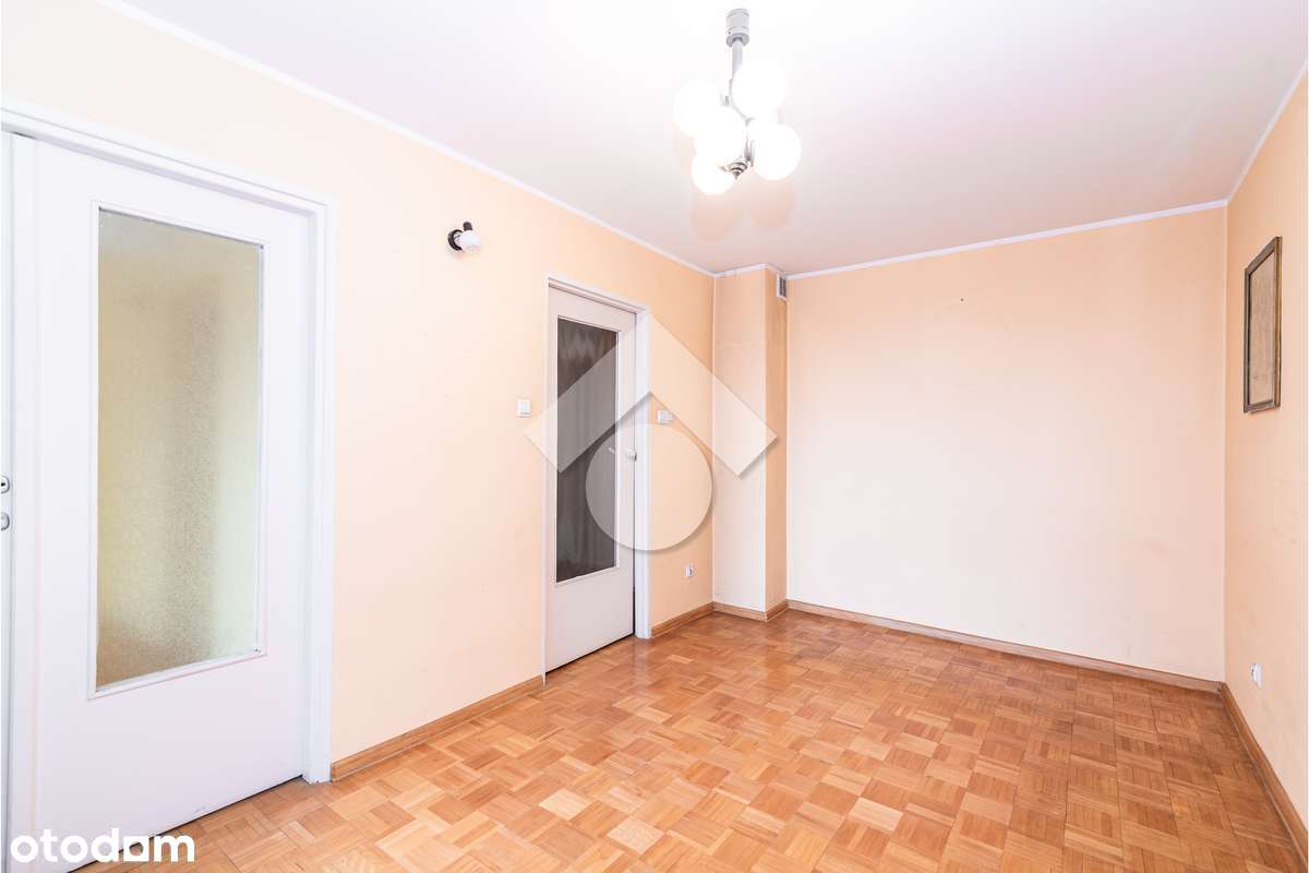 Jasne 2-pokojowe mieszkanie z loggią i osobną kuchnią-1