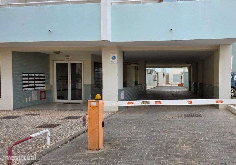 T1 em Armação de Pêra, com estacionamento e piscina - Grande imagem: 4/12