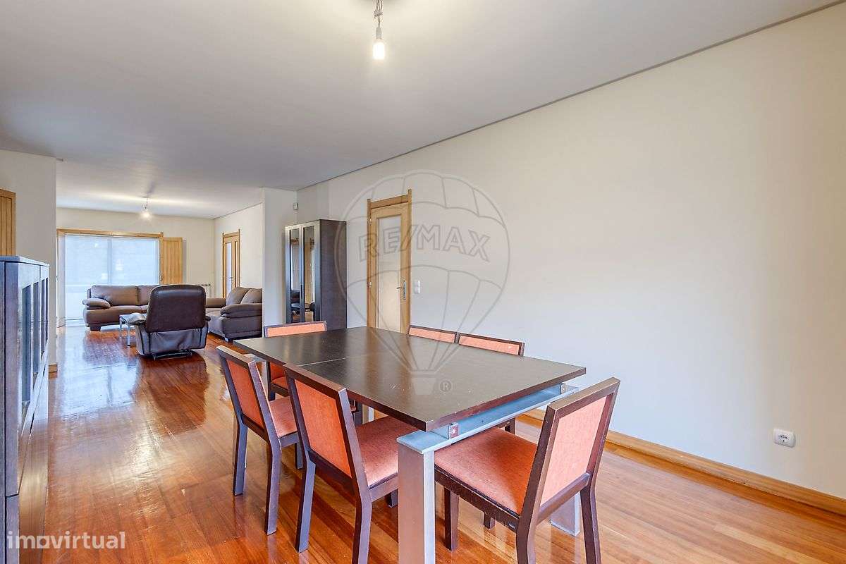 Moradia T5 para arrendamento - Grande imagem: 4/39