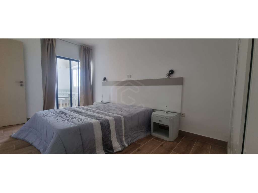 Apartamento T1 remodelado na Praia da Rocha, Portimão-8