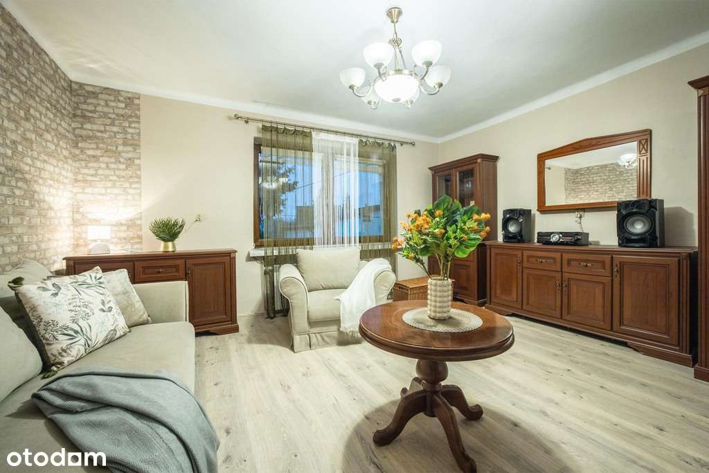 5 pokojowy dom na rodzinnym osiedlu!-2