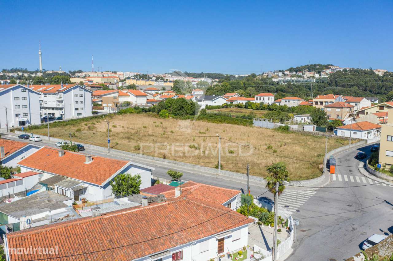 Terreno na Junqueira_ Vilar do Paraíso_ V.N. Gaia - Grande imagem: 5/15