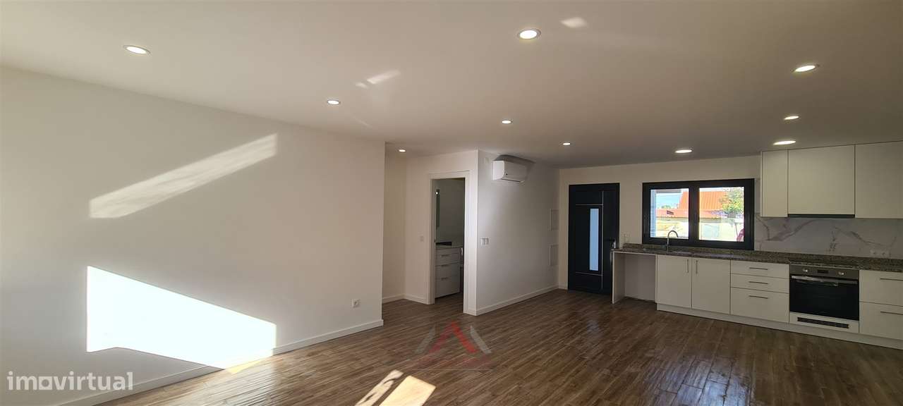 Moradia T2 Arrendamento em Maceira,Leiria - Grande imagem: 5/14