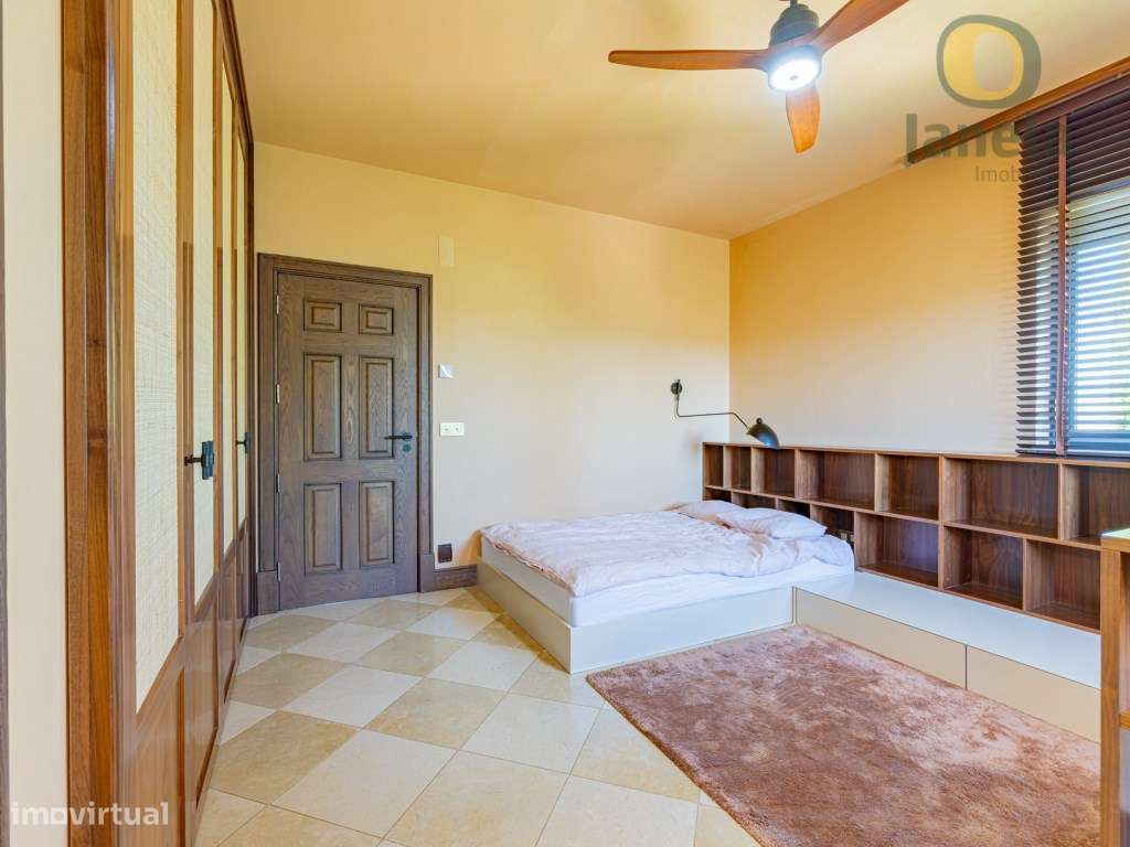 Encantadora Moradia T5 com vista Mar e Golfe, inserida num cenário ...-48