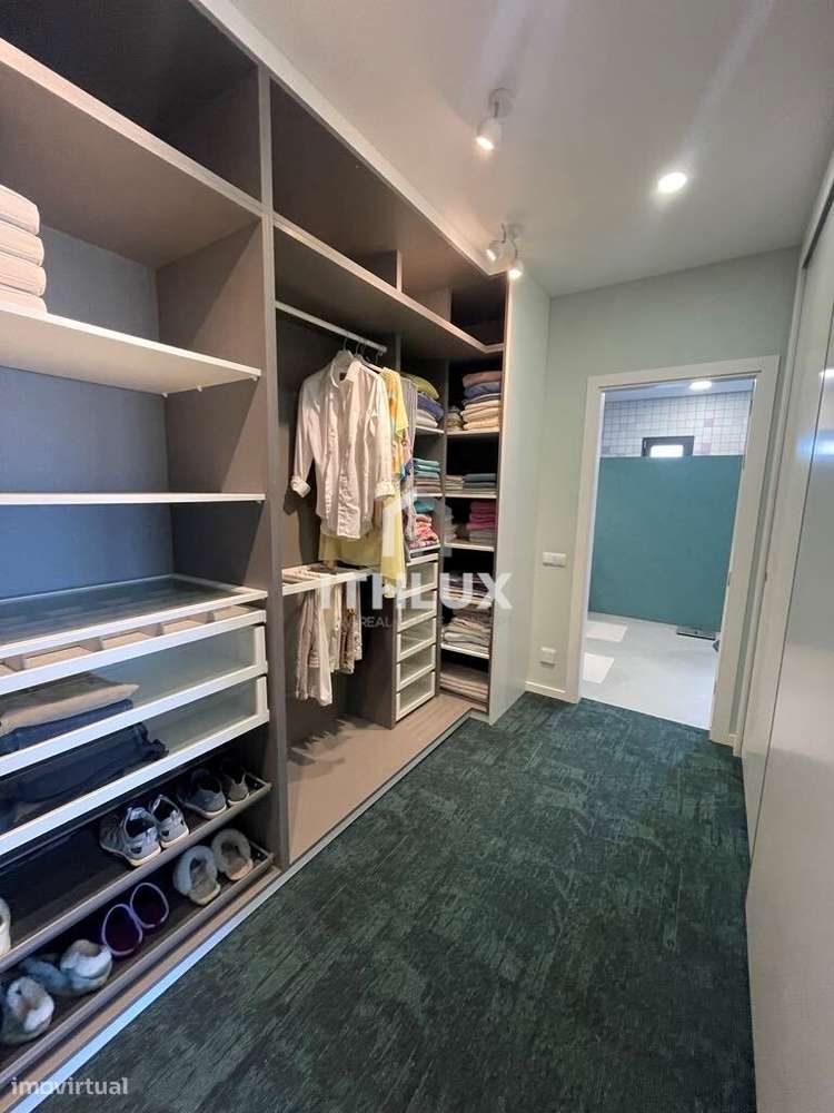 Uma propriedade privada de luxo com vistas panorâmicas para o oceano e-16