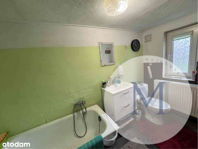 Dom do aranżacji w Wężyskach w spokojnej okolicy-9