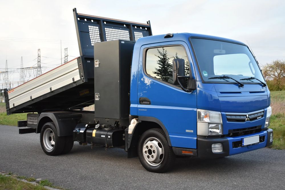 Mitsubishi Fuso Canter 2021