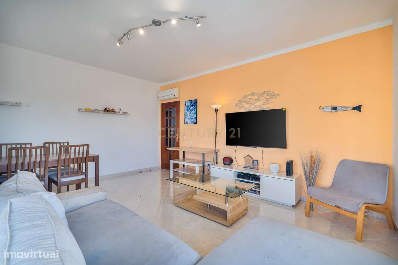 Espaçoso T3 na Mexilhoeira da Carregação  - Oportunidade Única! - Grande imagem: 4/48