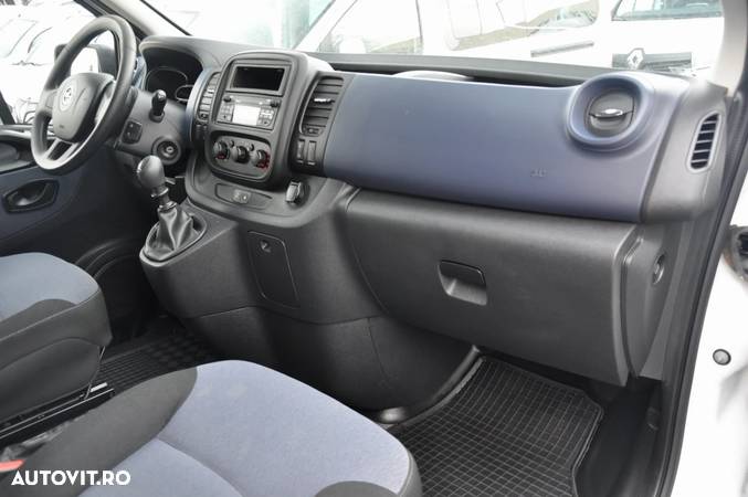 Opel Vivaro Doka 5 Locuri - 12