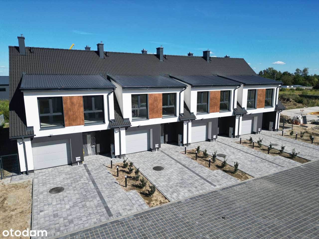 Domy na start! Nowe budynki z garażem, do odbioru teraz ! - Pełny obrazek: 1/8