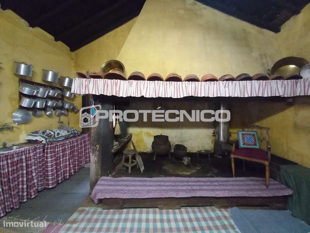 Moradia Centenária p/ reabilitar – Cacia - Grande imagem: 5/29