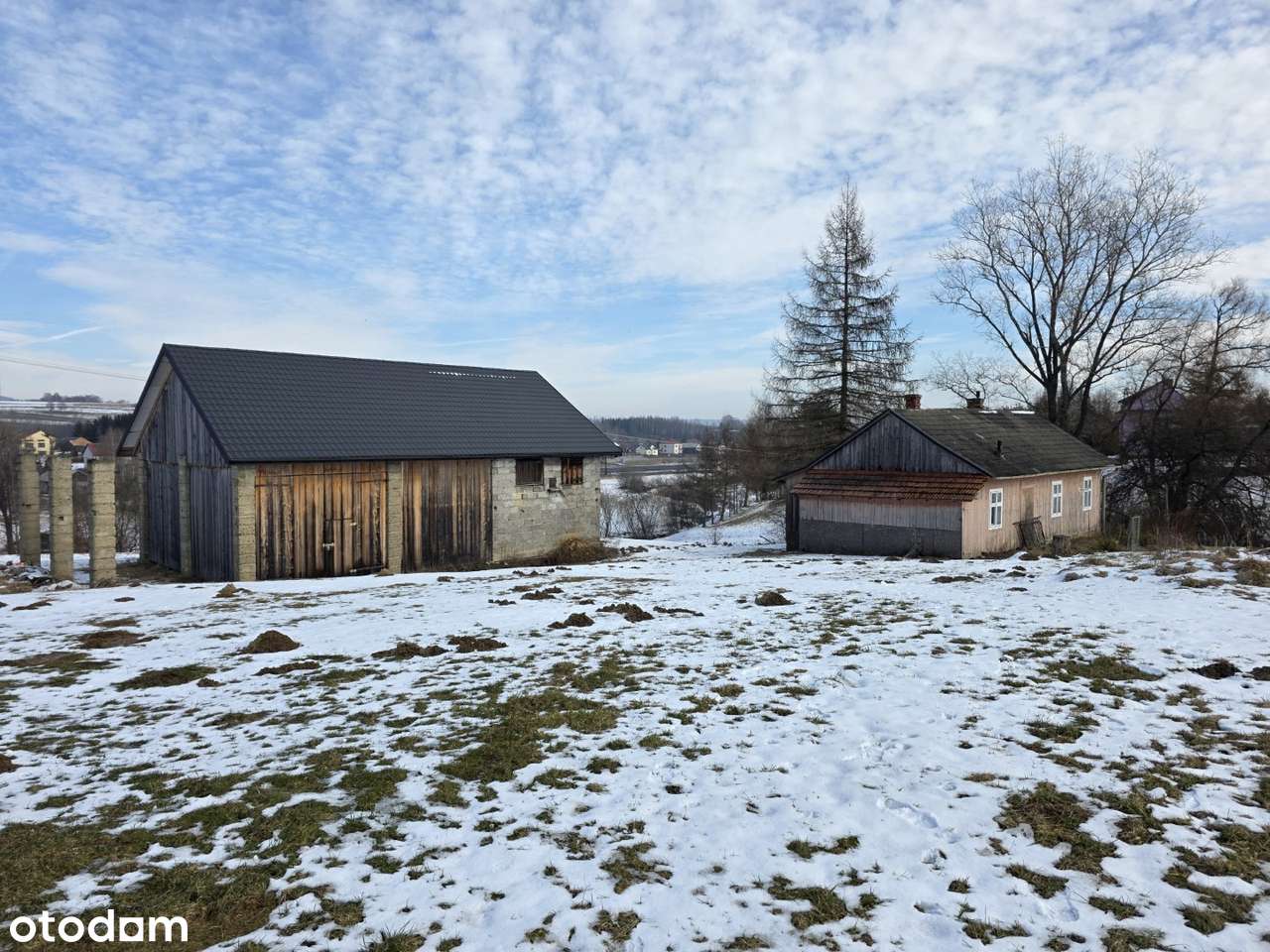 Siedlisko z potencjałem - 2,55 ha z domem, zabudowaniami i potokiem-3