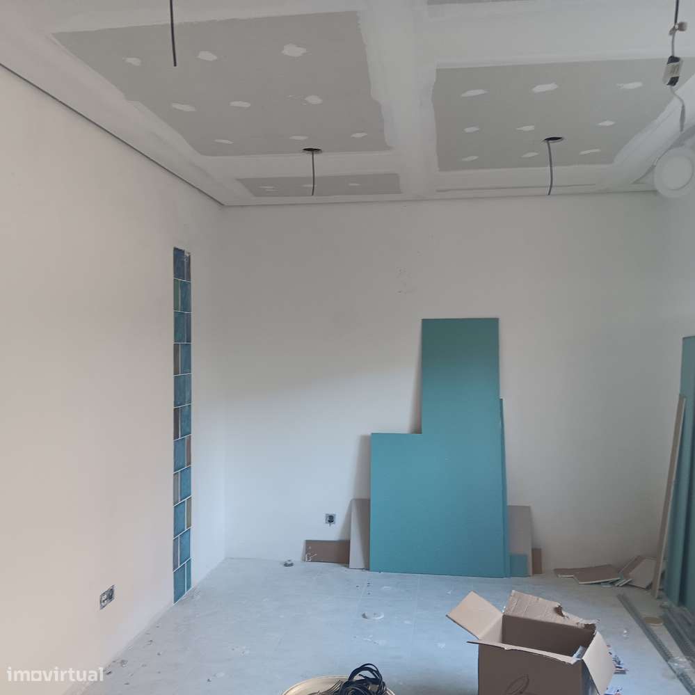 Apartamento T3, TOTALMENTE  REMODELADO, SEIXAL-8