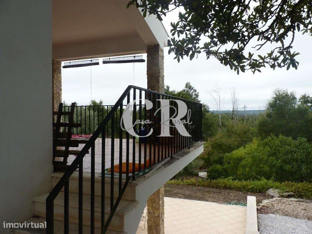 Casa isolada de 3 quartos com piscina, garagem, poço e vistas deslumbr-5