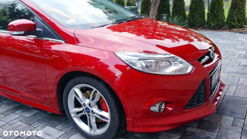 Ford Focus 1.6 EcoBoost Edition - 13