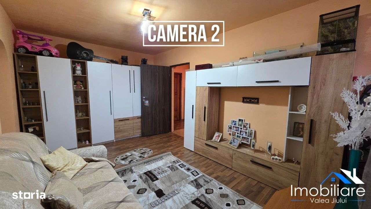 Apartament 2 camere – Lupeni, str. Parângului - Imagine principală: 4/9