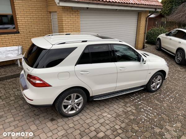 Mercedes-Benz ML 350 4MATIC (BlueEFFICIENCY) 7G-TRONIC - 7