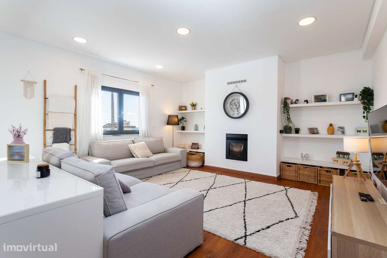 Oportunidade única: Moradia Isolada de Sonho em Famões: Conforto, Mode-0