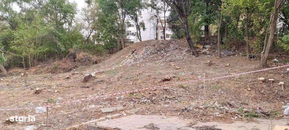 Pitesti Central Piata Smardan La  Felinare Teren de Vanzare - Imagine principală: 5/9