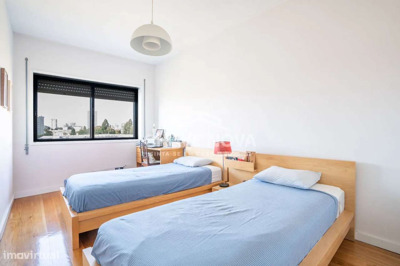 Apartamento T3 c/vista para a Foz do Douro-10