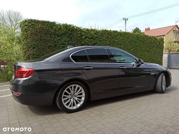 BMW Seria 5 525d xDrive Luxury Line - 39