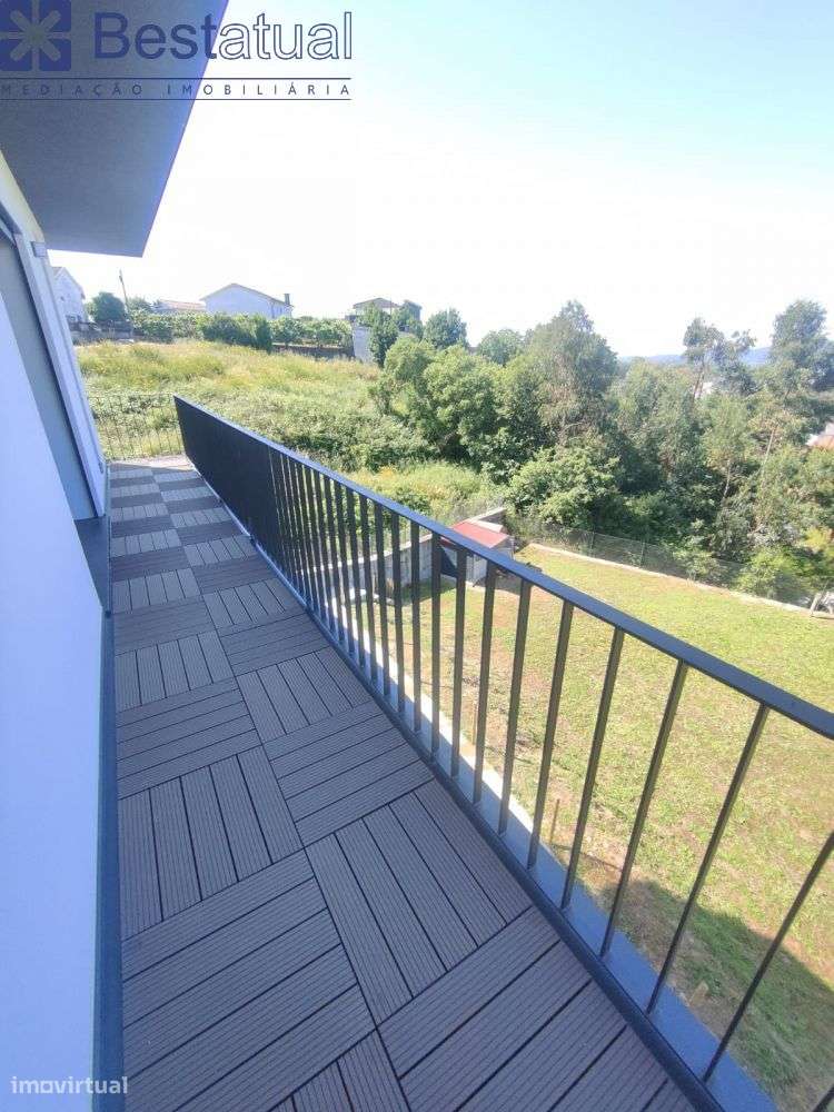 Moradia T 3 -4 frentes- de Luxo c/Piscina - Sande São Lourenço-42