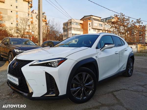 Lexus UX 250h (E-FOUR) F SPORT - 1