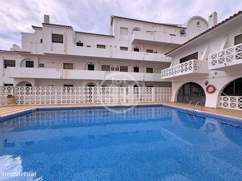 Apartamento T0+1 quarto renovado | Albufeira , Oura-25