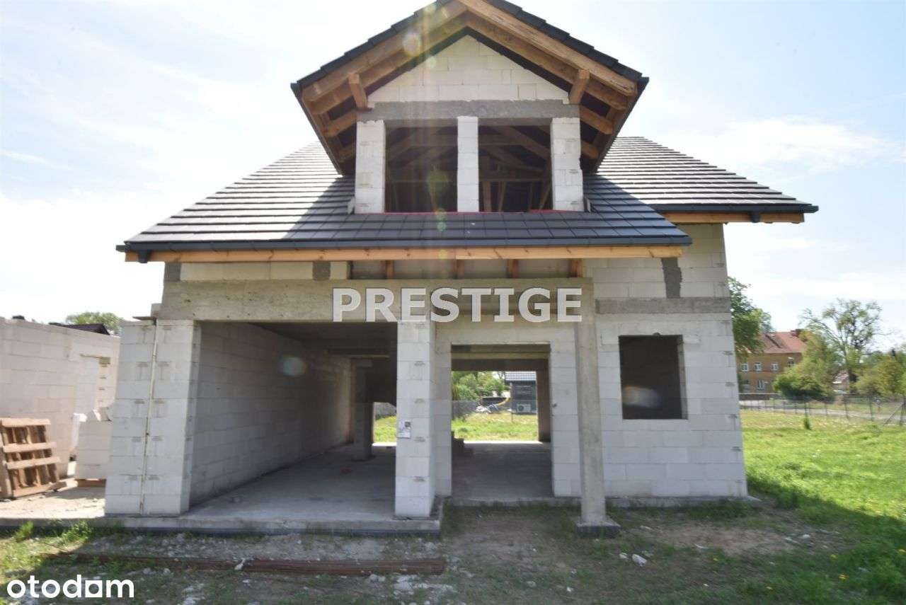 Atrakcyjny bliźniak w spokojnej okolicy Pieszków