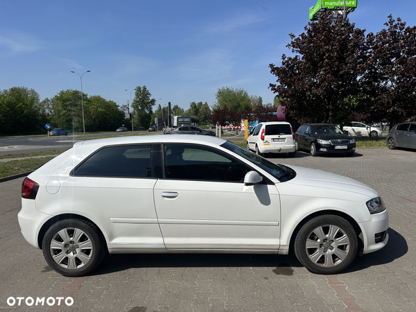 Audi A3 1.6 Ambiente - 26