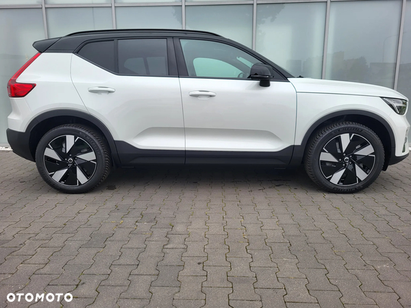 Volvo XC 40 Recharge Twin AWD Plus - 13