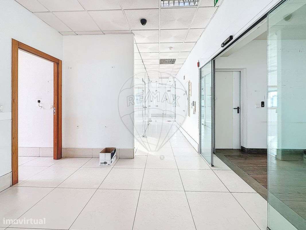 Escritório T0 para arrendamento - Grande imagem: 2/28