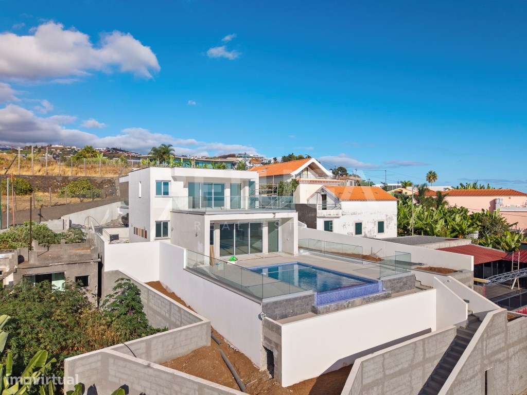 MORADIA T3 || LUXURY || SÃO MARTINHO (FUNCHAL)-34