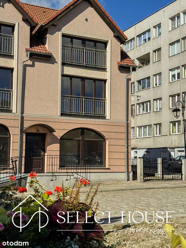 Lokal usługowy w centrum Strzegomia-12